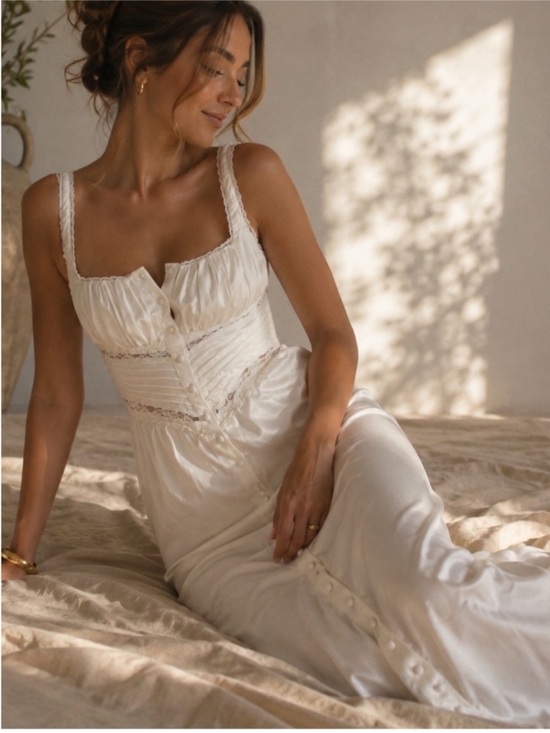 House of CB Dresses & Skirts - House Of Cb Illiana Silk Maxi Dress